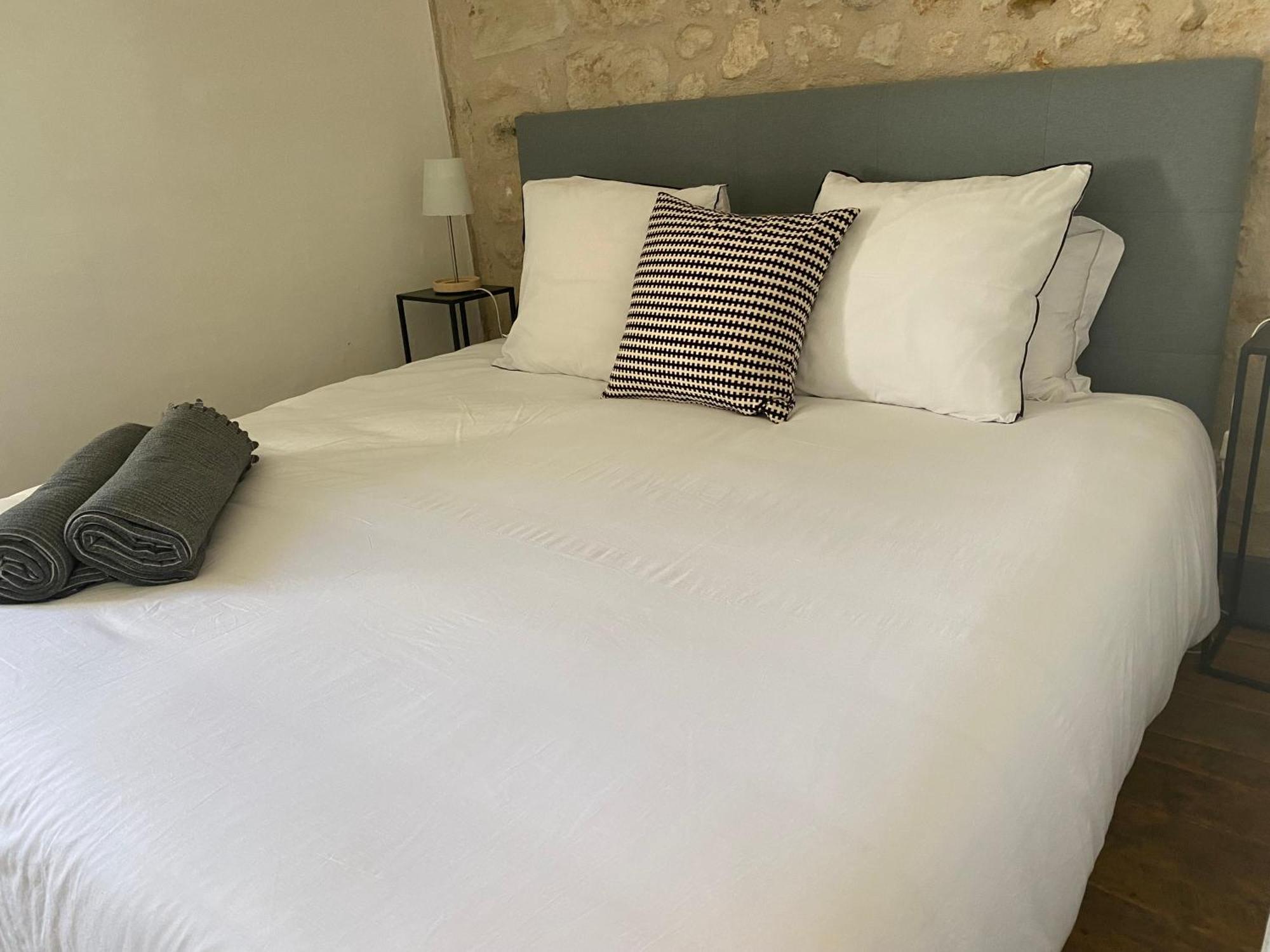 Bed and Breakfast Grange Bleuet Aubeterre-sur-Dronne Zewnętrze zdjęcie